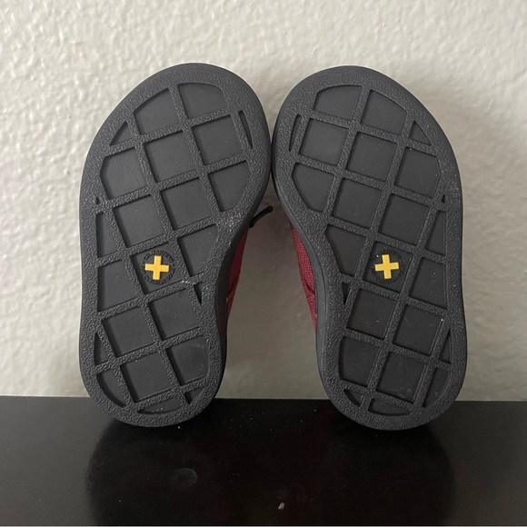 Dr. Martens Kacy cherry red shoes 4C - Picture 6 of 7